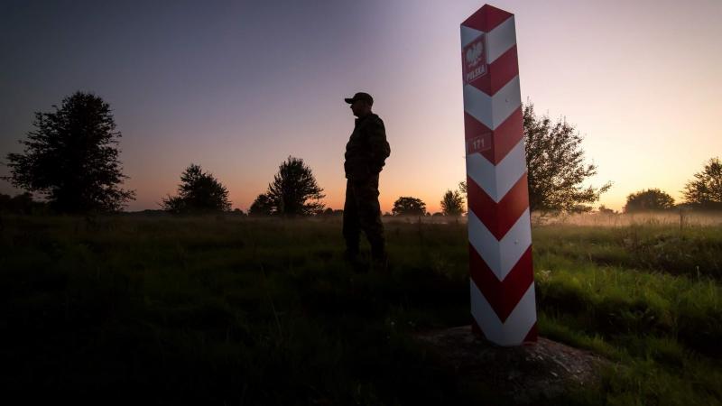 Polijas robežsargs uz robežas ar Baltkrieviju