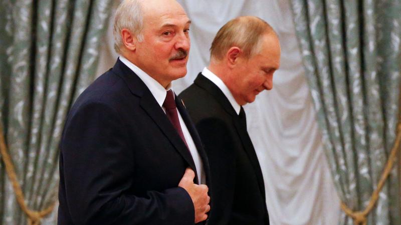 Baltkrievijas pašpasludinātais prezidents Aleksandrs Lukašenko un Krievijas autoritārais prezidents Vladimirs Putins