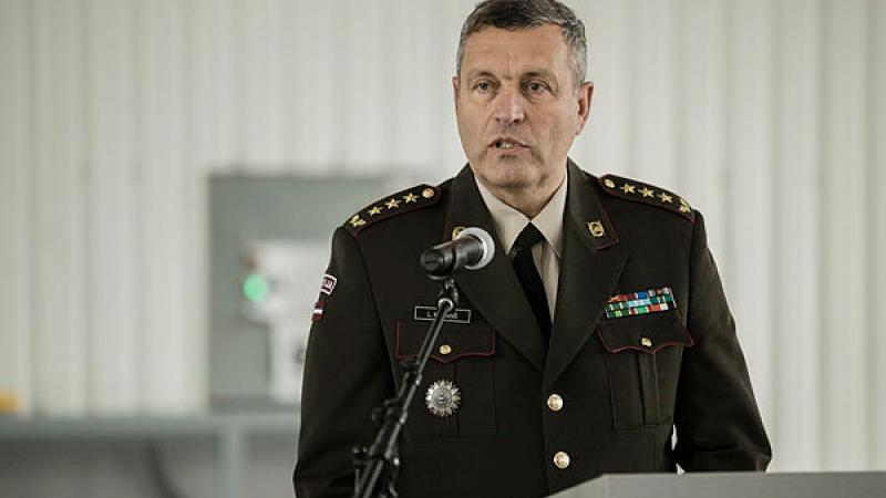 NBS komandieris ģenerālleitnants Leonīds Kalniņš