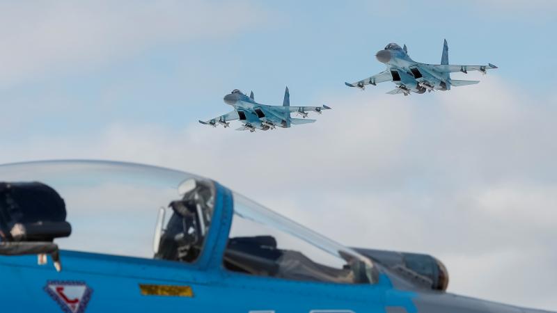Ukrainas iznīcijnātāji Su-27 Žitomirā