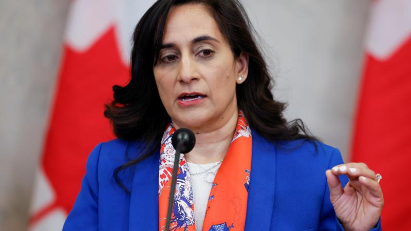 Kanādas Nacionālās aizsardzības ministre Anita Ananda