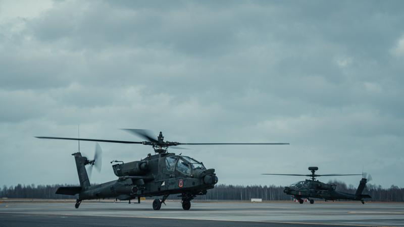 ASV kaujas helikopteri “AH-64 Apache”
