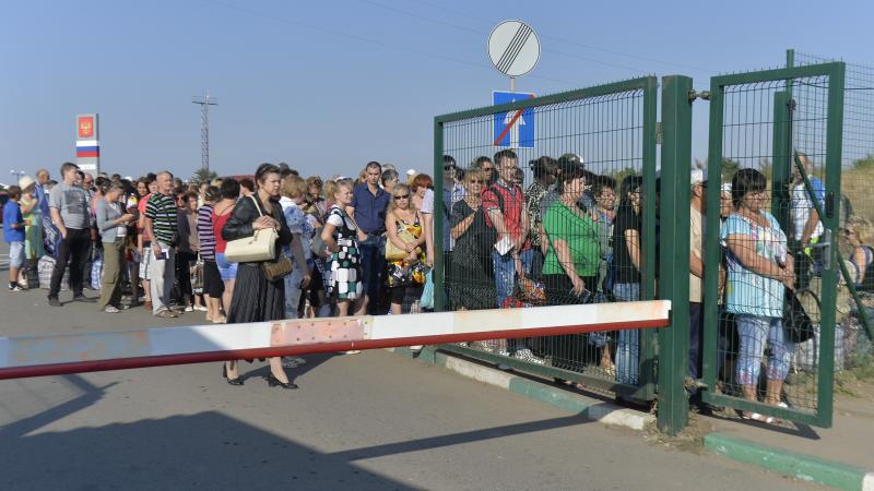 Bēgļi no Austrumukrainas pie Ukrainas-Krievijas robežas 2014. gadā 