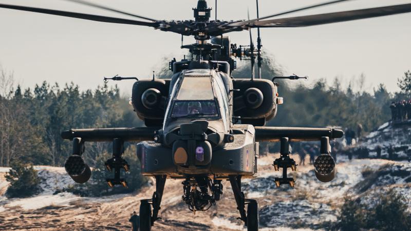 ASV kaujas helikopters “AH-64 Apache” 