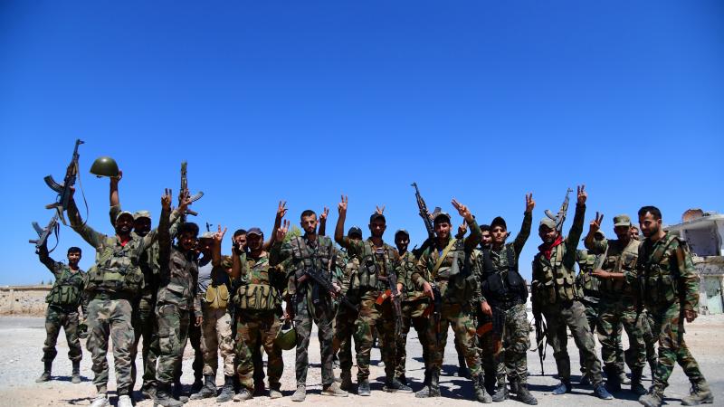 Sīrijas diktatora Bašara al Asada spēku karavīri