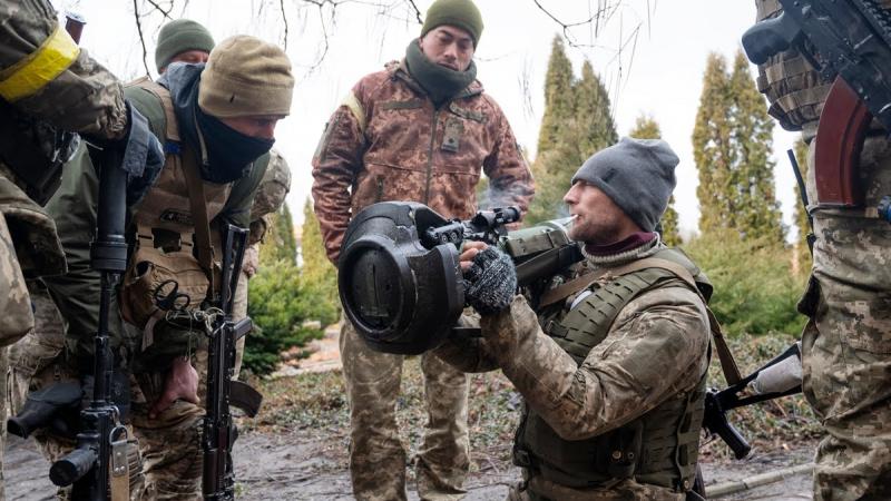 Ukrainas aizstāvji ar prettanku sistēmu "Javelin" Maks Levin