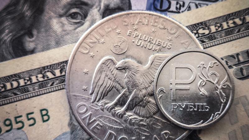 ASV dolāri un agresorvalsts - Krievijas rublis