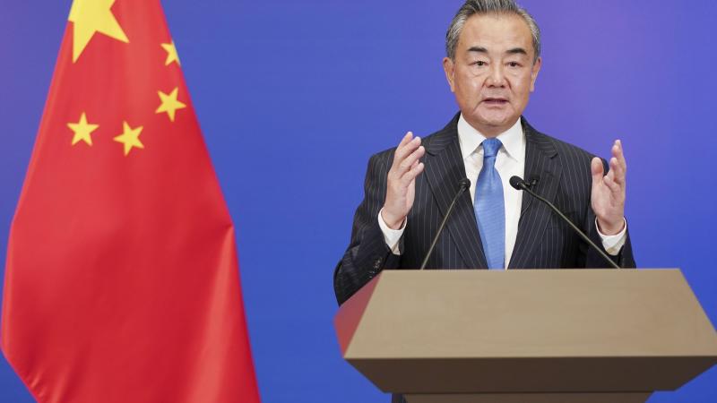 Ķīnas ārlietu ministrs Vans Ji (Wang Yi) 