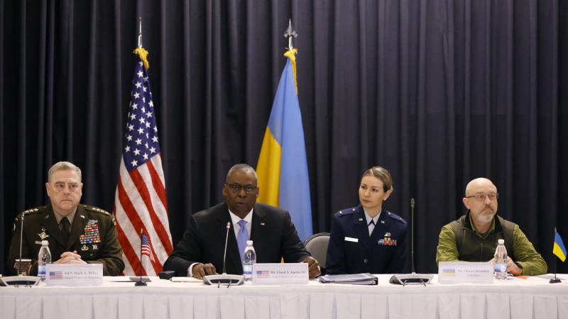 Ukrainas drošības konsultatīvā grupa ASV gaisa spēku bāzē Ramšteinā