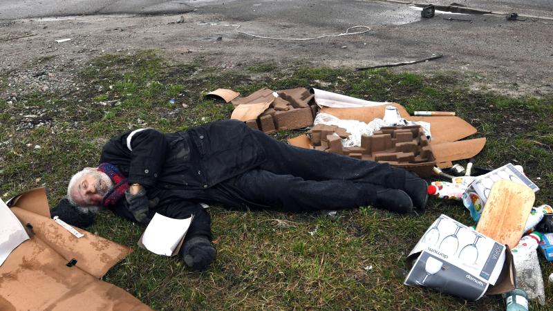 Krievijas okupantu nogalināts civiliedzīvotājs Bučā, Ukrainā
