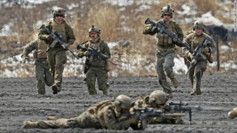 ASV jūras kājnieki piedalās kopīgās amfībijas mācībās ar Japānas Sauszemes pašaizsardzības spēku amfībijas ātrās izvietošanas vienību/Foto: CNN