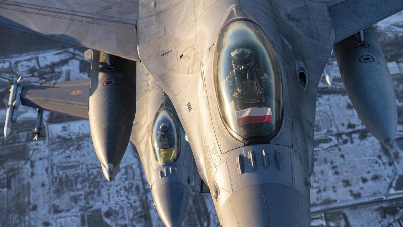 Polijas Gaisa spēku iznīcinātāji F-16