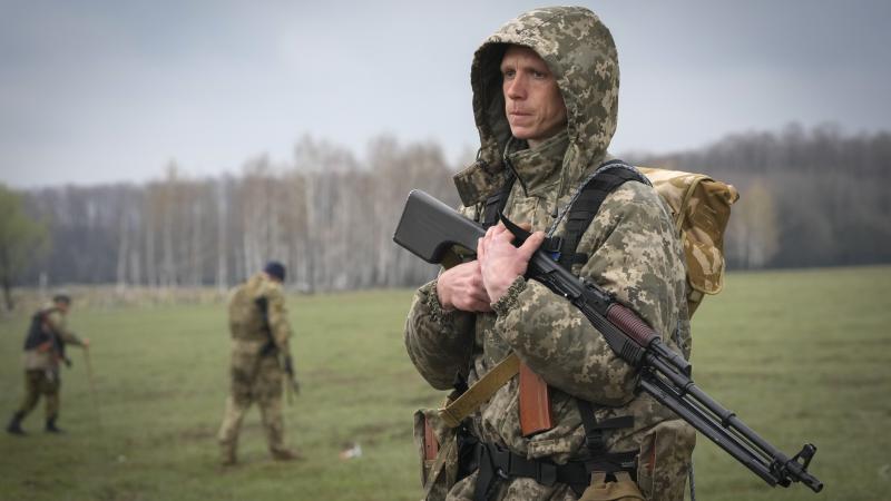 Ukrainas bruņoto spēku karavīrs
