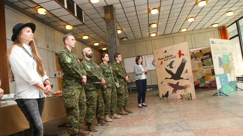 Ekspozīcijas atklāšana Ādažu bāzes Labklājības centrā 2018. gadā