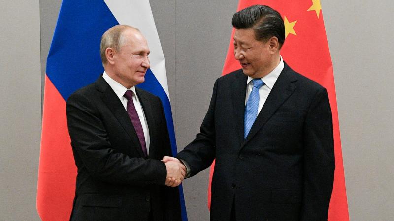 Krievijas diktators Vladimirs Putins un Ķīnas prezidents Sji Dzjiņpins