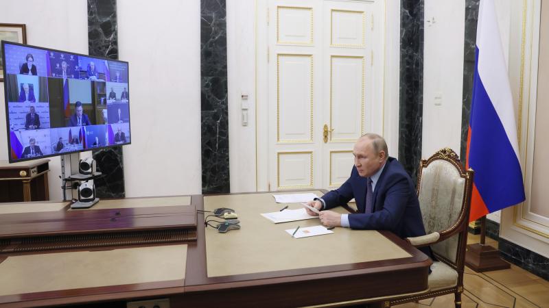 Krievijas diktators Vladimirs Putins videokonferences laikā