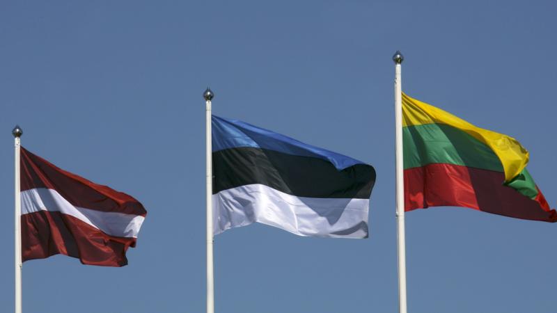 Baltijas valstu karogi
