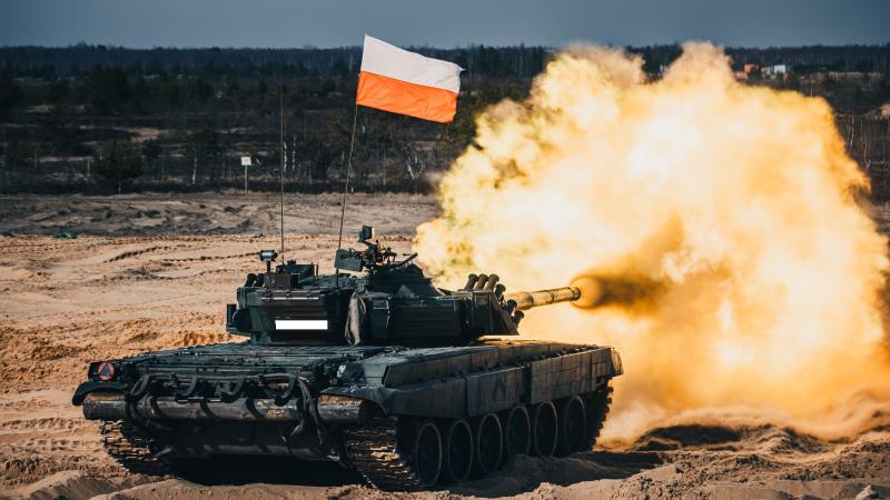 Polijas tanks mācību laikā/Foto: Armīns Janiks/Aizsardzības ministrija