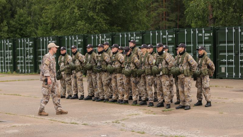 Valsts aizsardzības mācības nometne Alūksnē