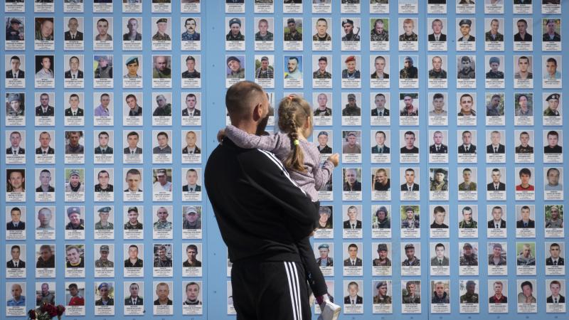 Karā kritušo ukraiņu memoriāls