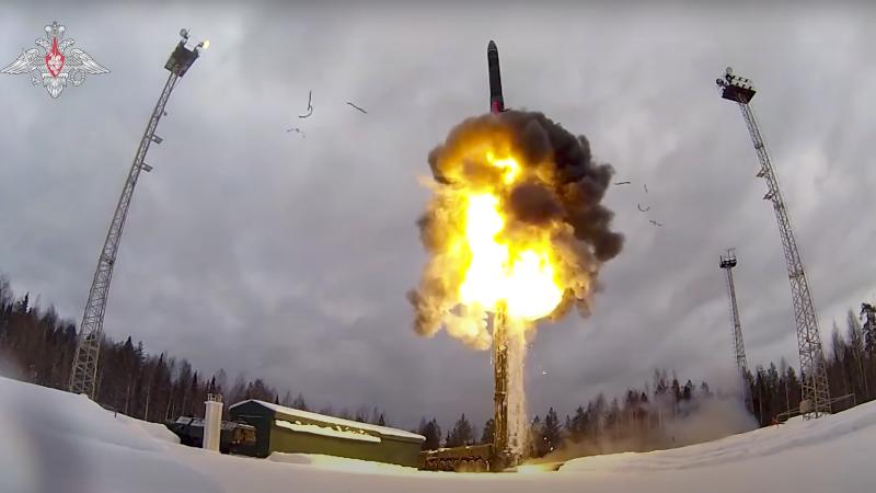 Krievijas veiktā starpkontinentālās ballistiskās raķetes palaišana 