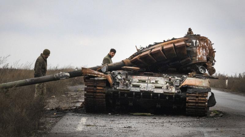 Iznīcinātais krievu okupantu tanks Ukrainā
