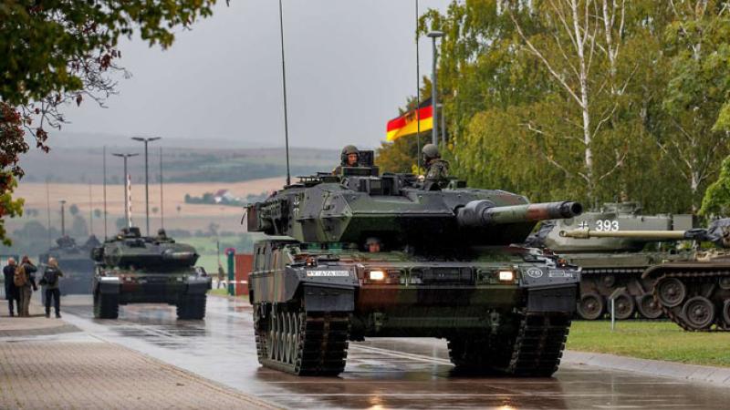 Vācijas Bundesvēra tanku "Leopard 2"