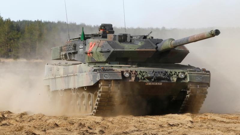 Vācijas tanks "Leopard 2"