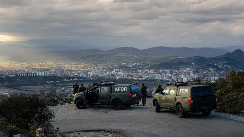 Latvijas kontingenta karavīri starptautiskajā miera uzturēšanas operācijā Kosovā