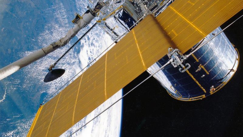 Zemes mākslīgais satelīts (informatīvs attēls)