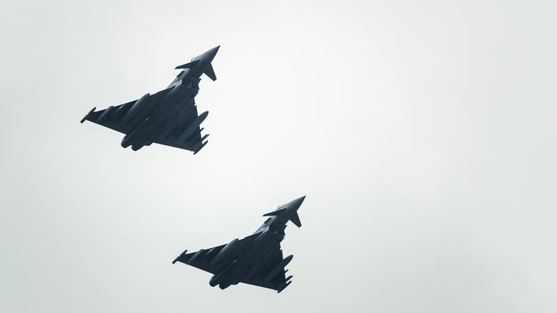 Itālijas Gaisa spēku iznīcinātāji "Eurofighter Typhoon"