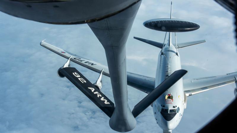 NATO agrīnās brīdināšanas un kontroles sistēmas (AWACS) izlūkošanas lidmašīnas
