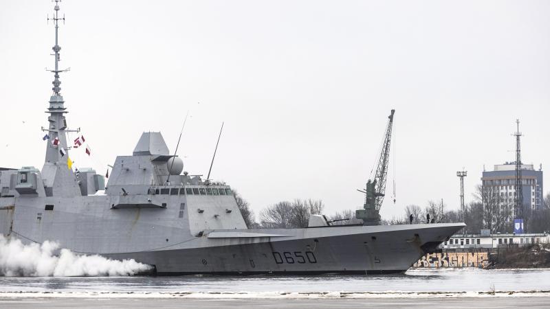 NATO 1.pastāvīgās jūras pretmīnu grupas kuģa FS Aquitaine ienākšana Rīgas ostā