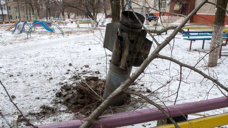 Krievu iebrucēju raķete Ukrainas pilsētā Kramatorskā nokritusi bērnu rotaļu laukumā (ilustratīvs attēls)