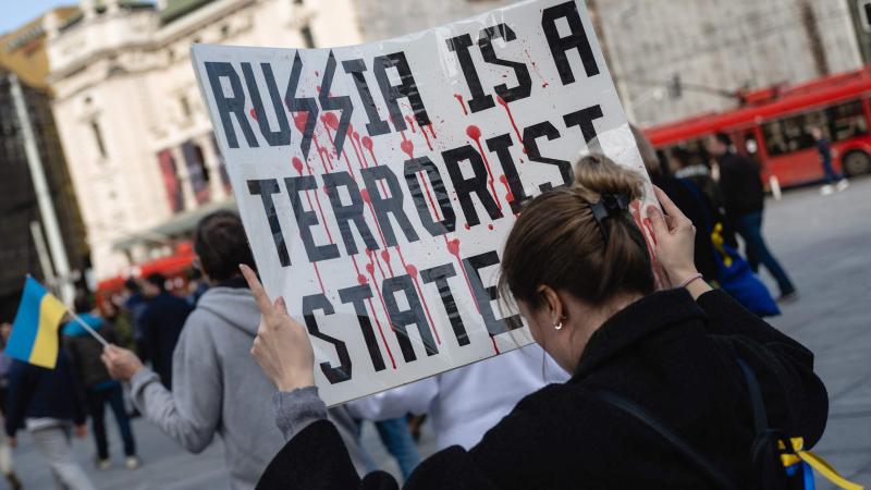 Protests pret krievu orku zvērībām Ukrainā