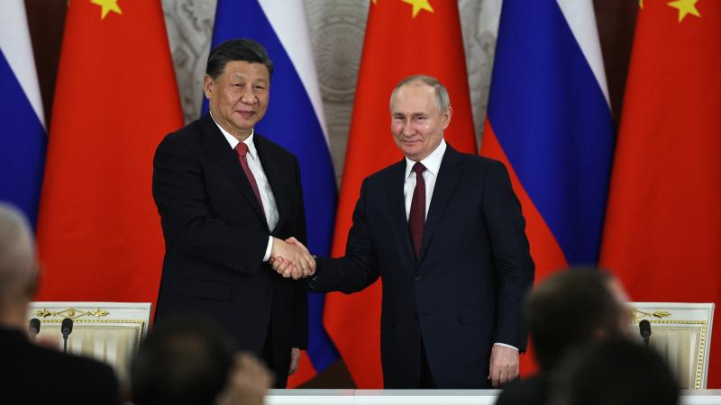 Ķīnas un Krievijas valdnieku tikšanās