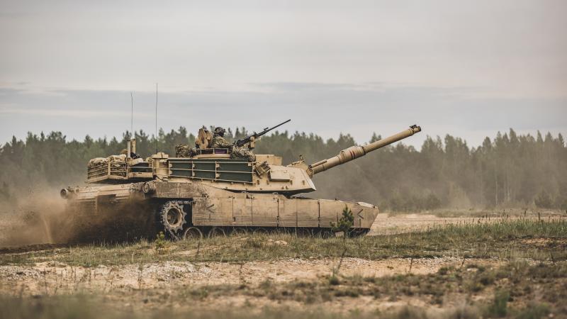 ASV bruņoto spēku kaujas tanks M1 "Abrams" Ādažu poligonā