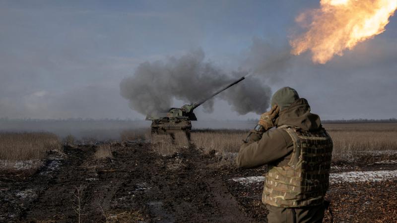 Ukrainas karavīri pie Bahmutas