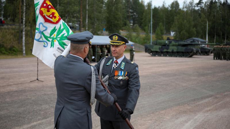 Somijas Sauszemes spēku komandieris ģenerālmajors Juka Jokinens