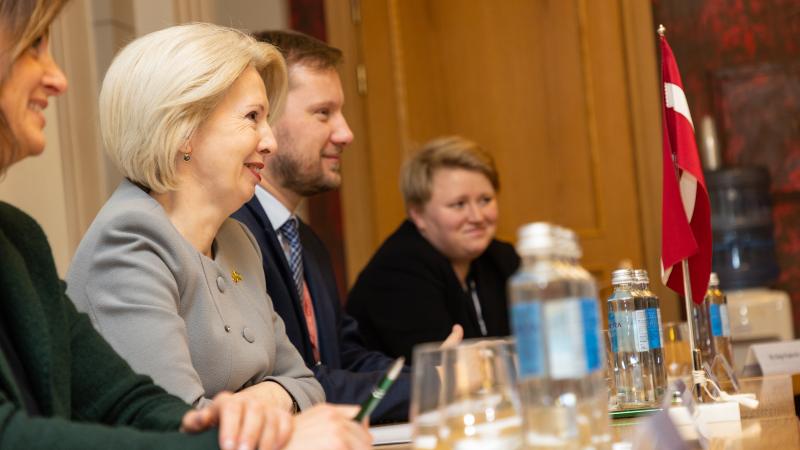 Ināras Mūrnieces tikšanās ar bijušo Ukrainas vēstnieku Latvijā Oleksandru Miščenko