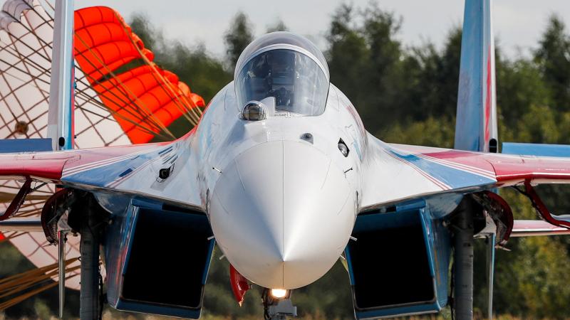 Agresorvalsts Krievijas iznīcinātājs Su-35