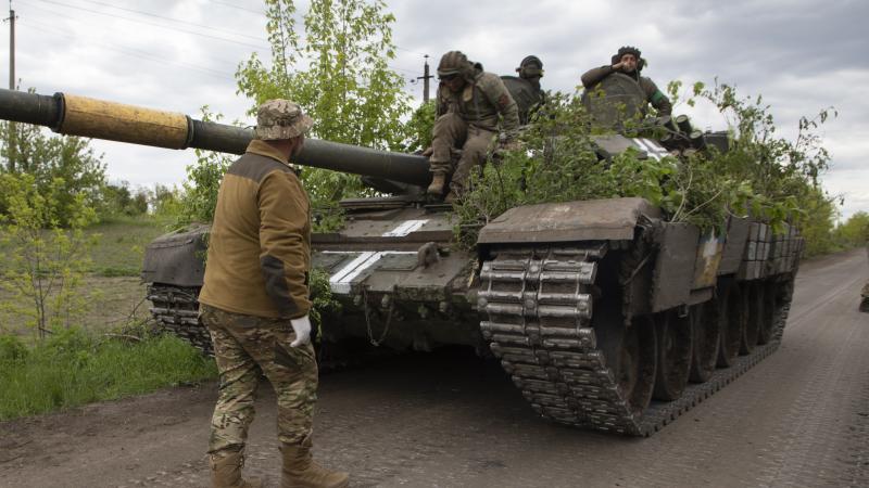 Ukraiņi pie Bahmutas