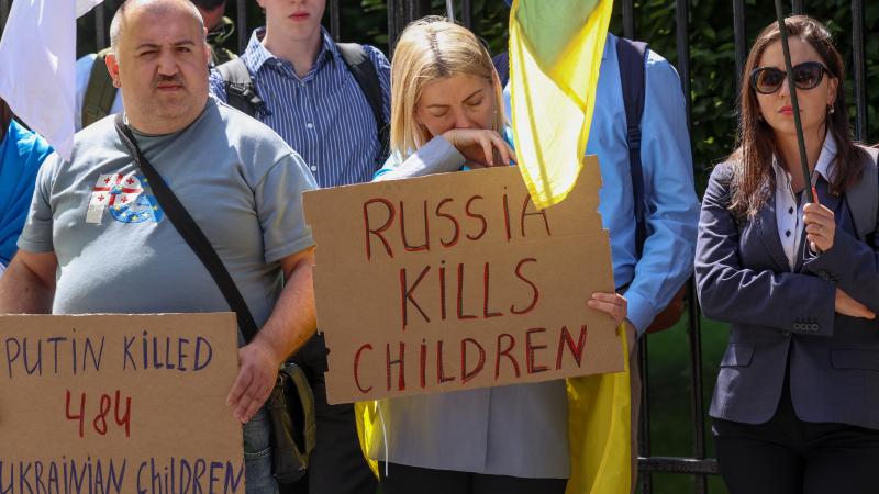 Krievijas kara noziegumus nosodoša protesta akcija Briselē