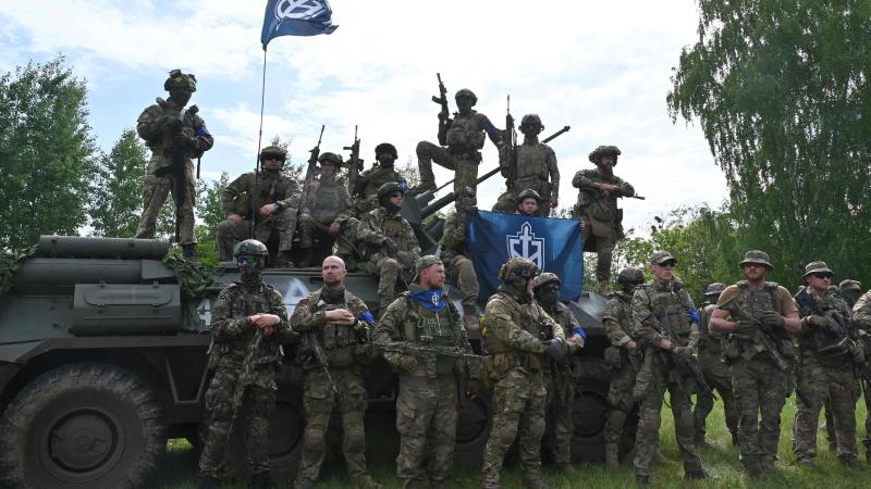 Krievu Brīvprātīgo korpusa (RDK) karotāji, Krievu Brīvprātīgo korpusa (RDK) karotāji Ziemeļukrainā, netālu no Krievijas robežas