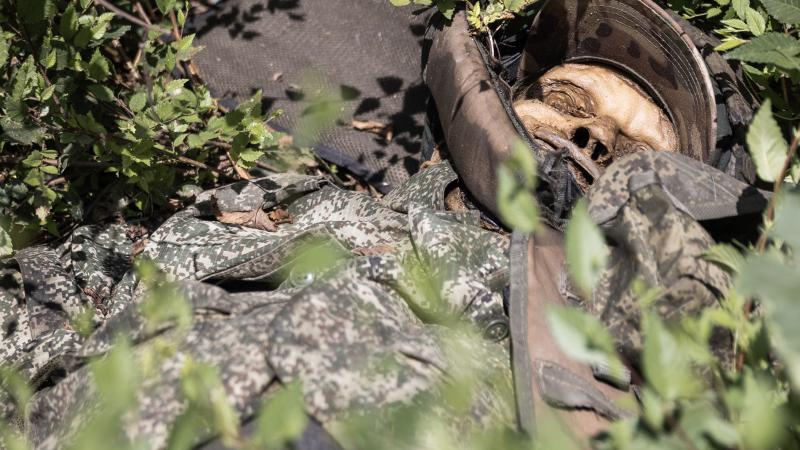 Likvidētais krievu okupants pie Storažoves pilsētas Doņeckas apgabalā Ukrainā