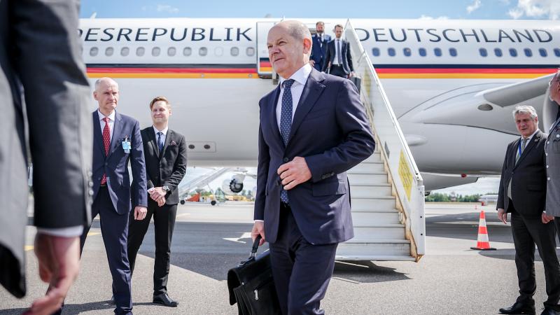 Vācijas kanclers ierodas NATO samitā Viļņā