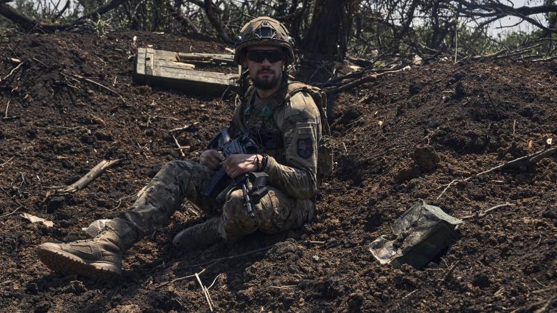 Ukrainas karavīrs Bahmutā