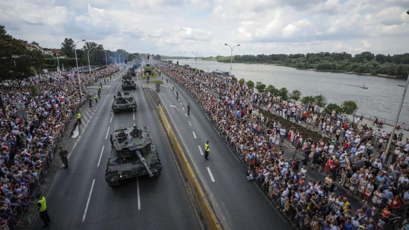 Militārā parāde Polijā