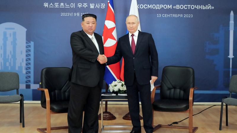 Kims Čenuns paspiež roku Vladimiram Putinam