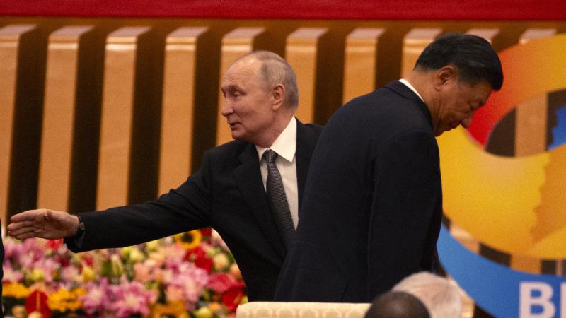 Putins 2023. gada oktobrī ieradies Ķīnā